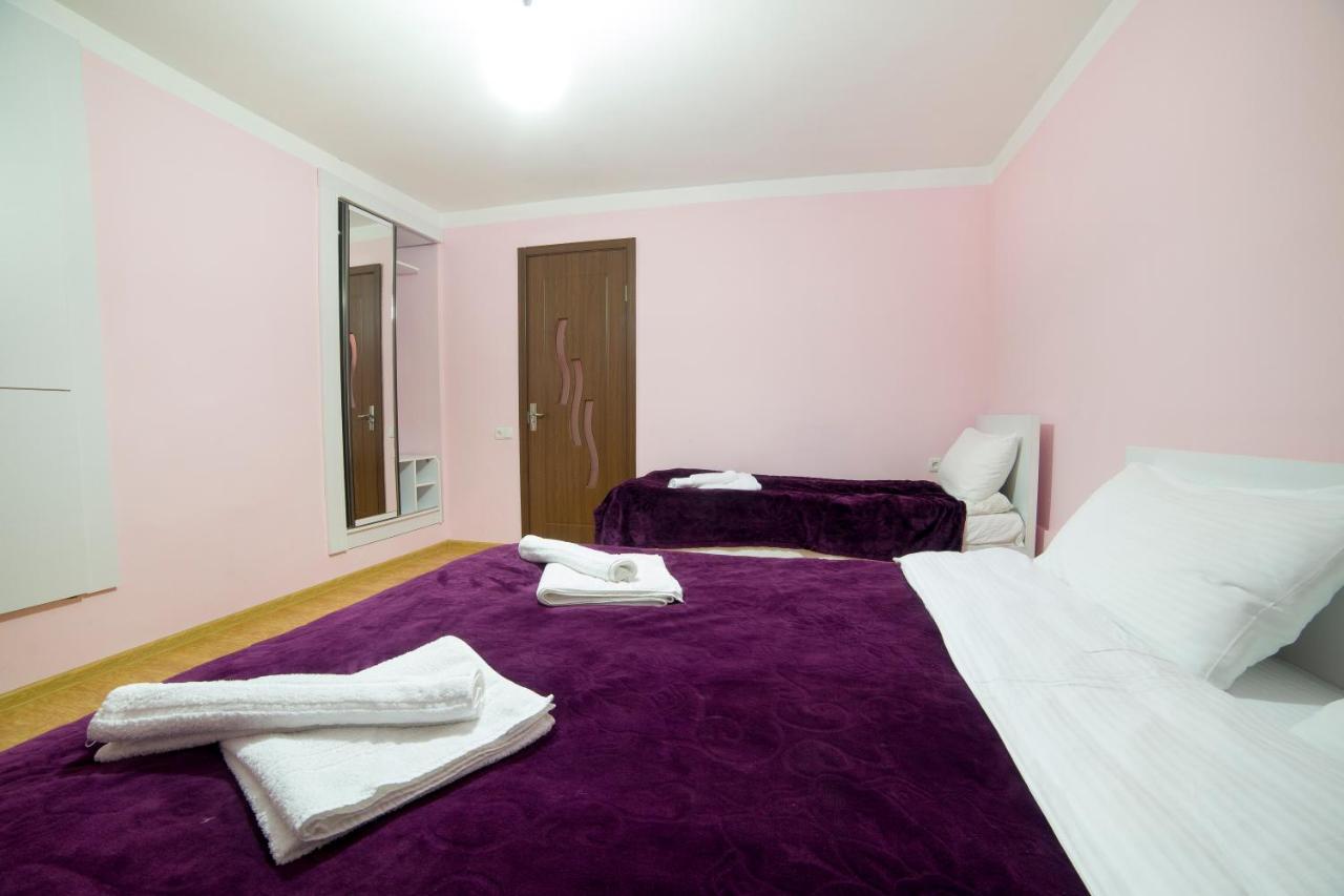 Gogichas Tower Hotel Bordzjomi Buitenkant foto