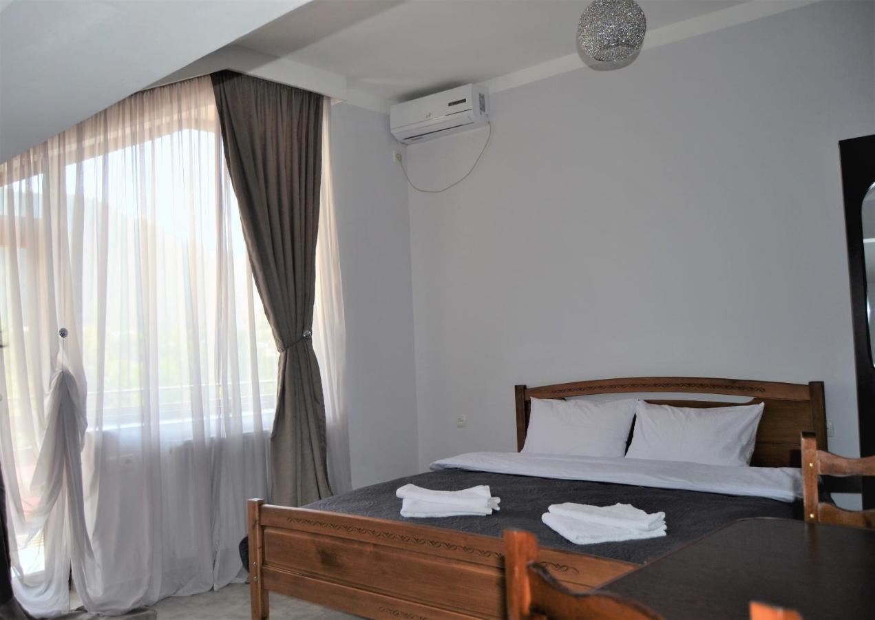Gogichas Tower Hotel Bordzjomi Buitenkant foto