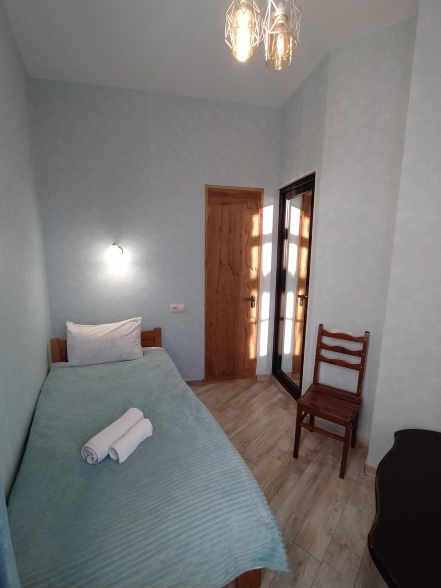 Gogichas Tower Hotel Bordzjomi Kamer foto