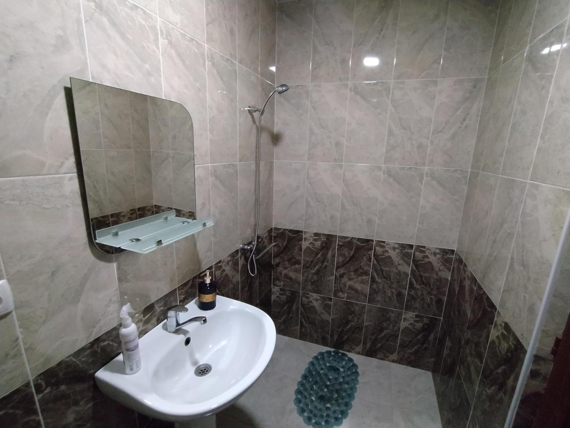 Gogichas Tower Hotel Bordzjomi Kamer foto